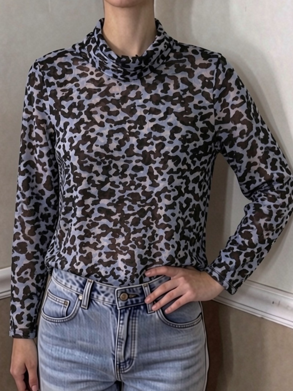 💜 5 for $20! White House Black Market Sheer Leopard-Print Turtleneck